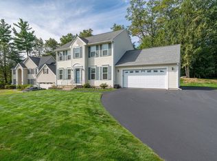 4 Brick Manor Dr, Nashua, NH 03063