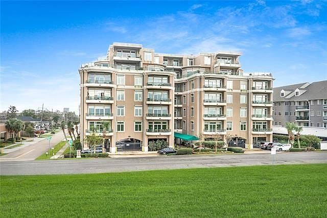 1st image of 400 Metairie Hammond Hwy APT 2C