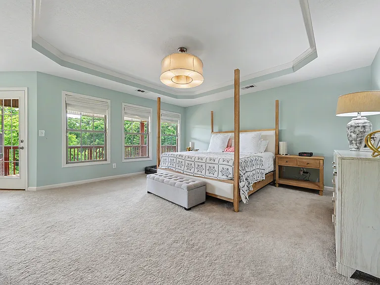 1147 Looking Glass Ln — Photo 23