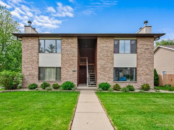 11405 Douglas Ave Unit D, Huntley, IL 60142