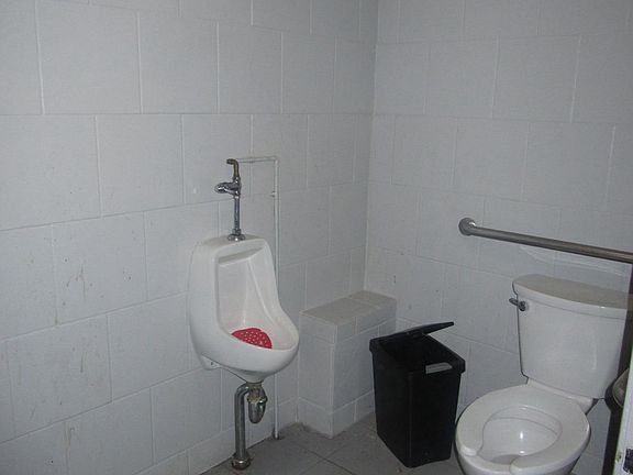 3rd image of 7217 Frankford Ave