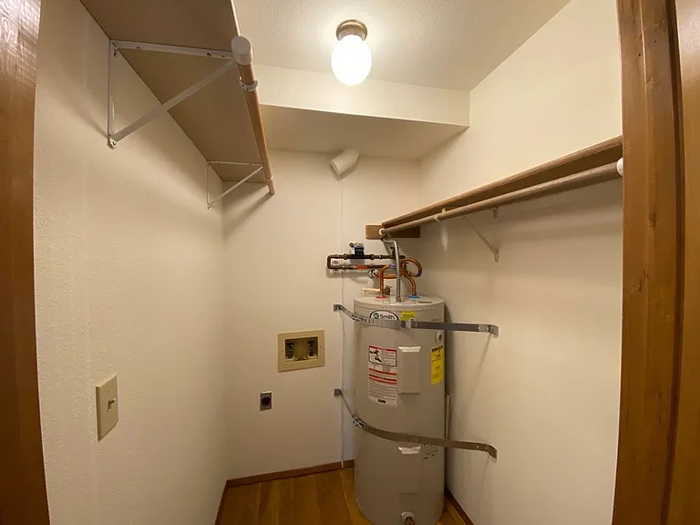 Shorecrest Apartments — Photo 27