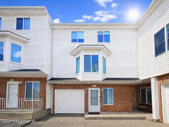 2nd image of 32 Amanda Ct