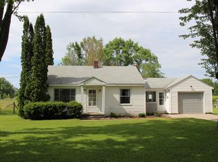 2519 E Bombay Rd, Midland, MI 48642