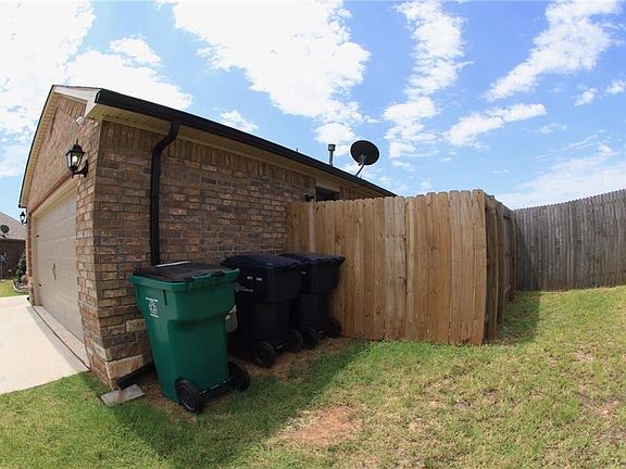 5th image of 3500 SE 96th St
