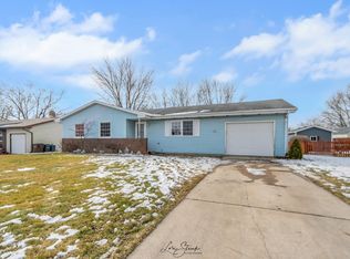 4 Katie Ln, Manteno, IL 60950