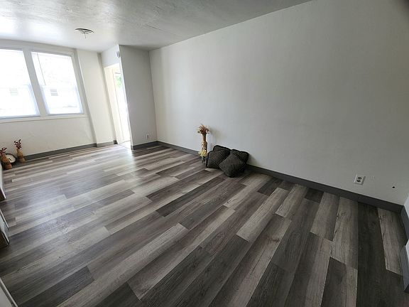 3rd image of 701 George St