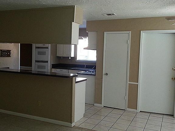 3rd image of 1707 Indian Wells Dr