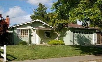 1st image of 104 Las Astas Dr