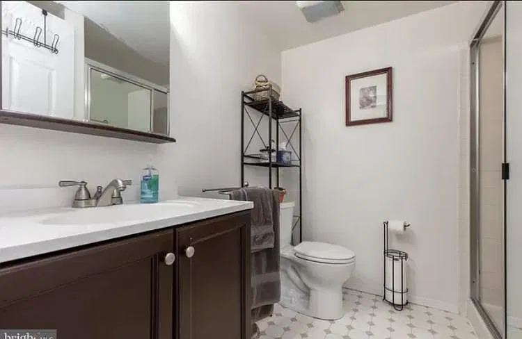 2 bed, 1104 sqft, $2,300 — Photo 4