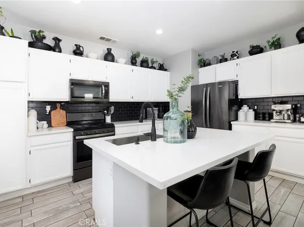 3893 Moravia Ct, Perris, CA 92571