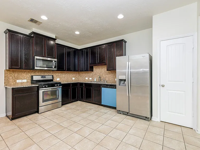 20615 Summer Retreat Ln — Photo 9