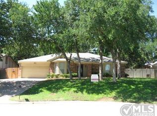 409 Chisolm Trl, Hurst, TX 76054