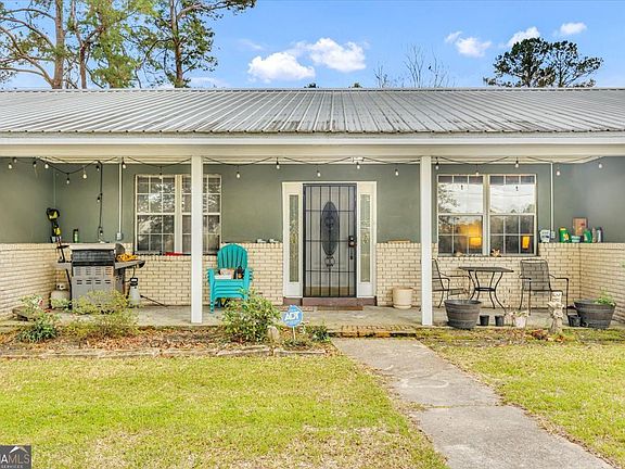 2nd image of 3843 Lewis Frasier Rd