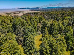 32700 Nameless Ln, Fort Bragg, CA 95437