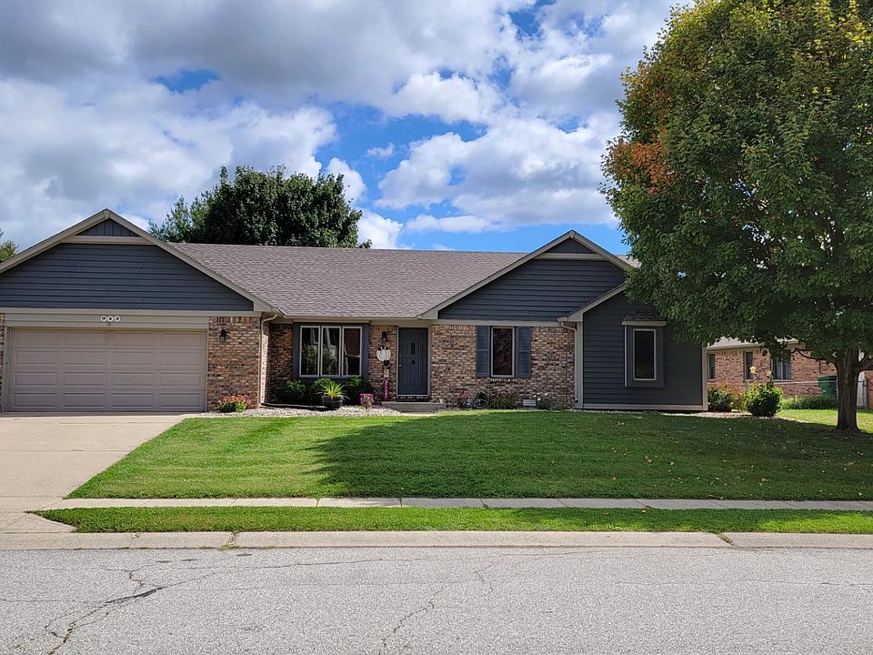1st image of 945 Creekside Ln