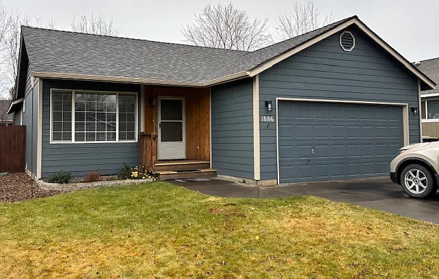 1886 NE Windy Tree Ct — Photo 2