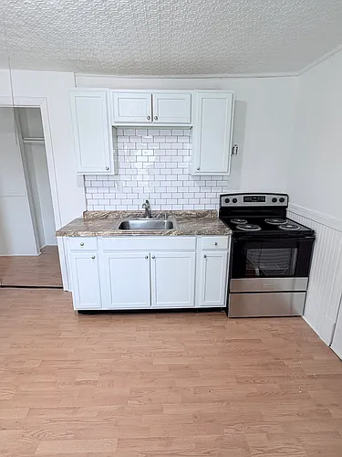 90 West St #2R Photo 1