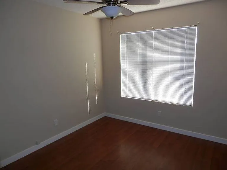 804 W Colgate Dr — Photo 10