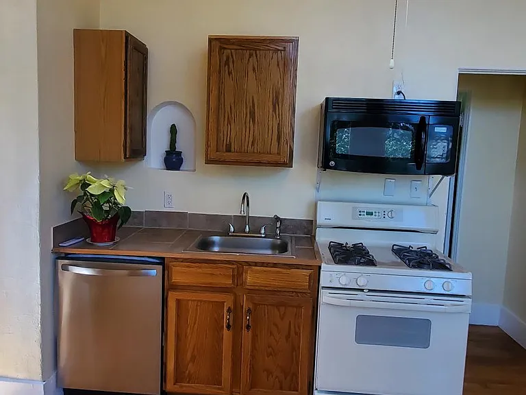 310 Center Ave #200 — Photo 9