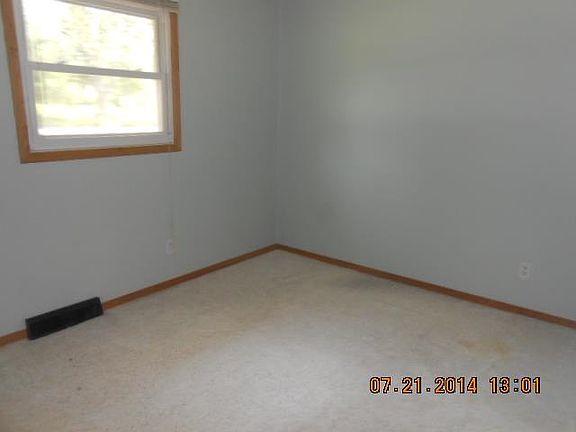 5th image of 3222 Lyons Ave