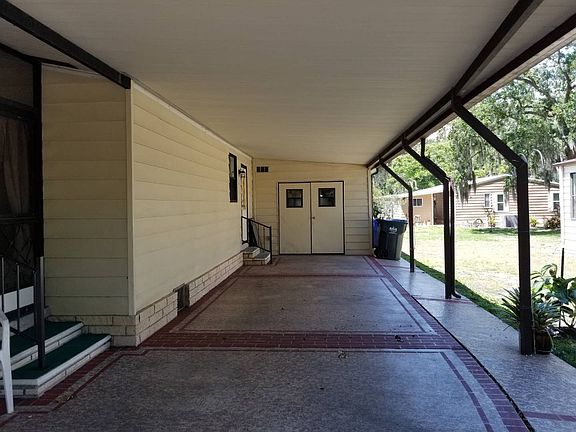 3rd image of 10018 Oak Forest Dr