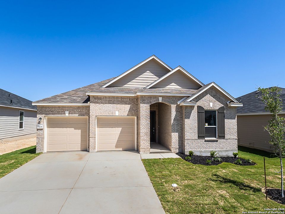 1st image of 301 West Boerne Harbor Drive
