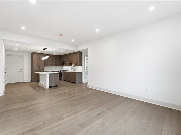 921 Madison Street image 9 of 25