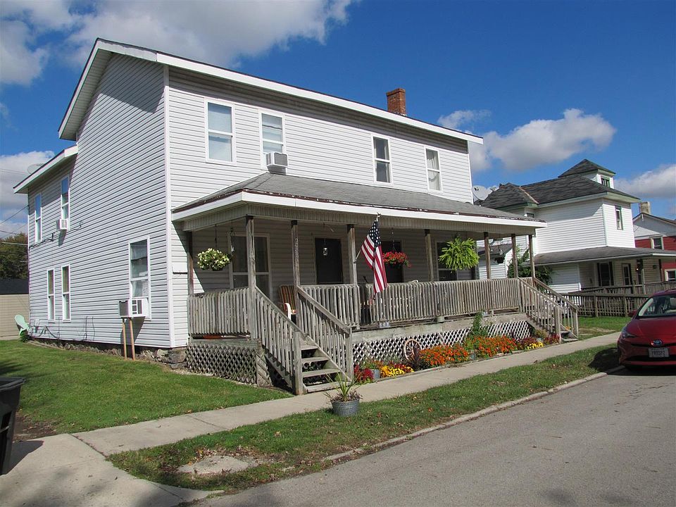 1st image of 246 W Main St
