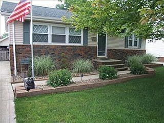 1st image of 837 Bayridge Blvd