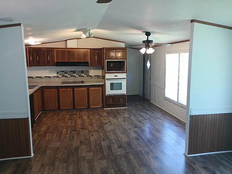 707 Cooper Rd — Photo 6