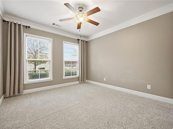 5th image of 2002 Blossom Hill Dr