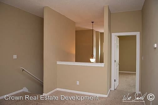 2nd image of 1716 Springhill Dr