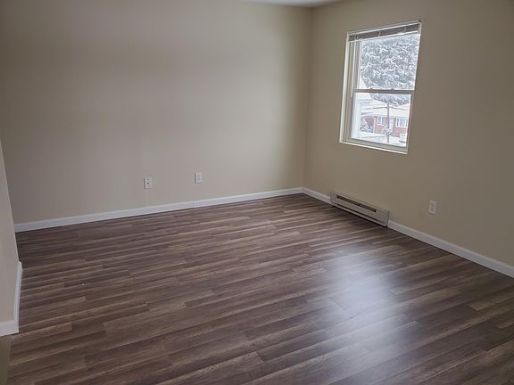 5th image of 695 Park Ave APT 6