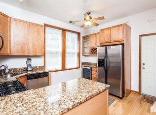 938 N Damen Ave APT 2F, Chicago, IL 60622
