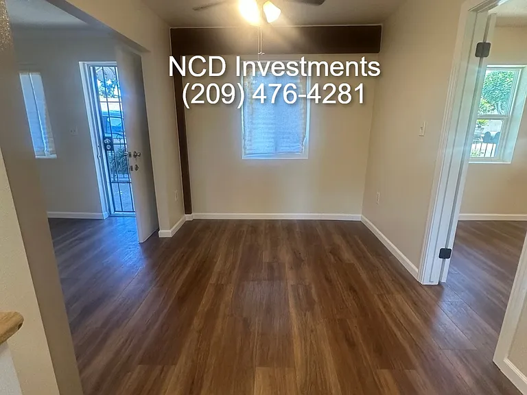 2515 N Franklin Ave #A — Photo 4