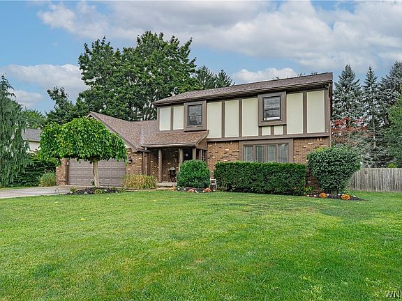 4th image of 385 Hawthorne Pl