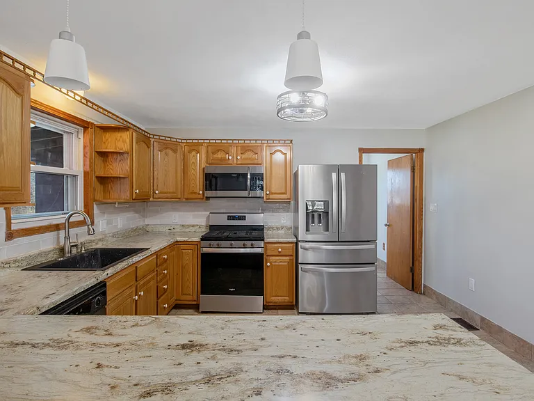 6961 Collamer Rd — Photo 13