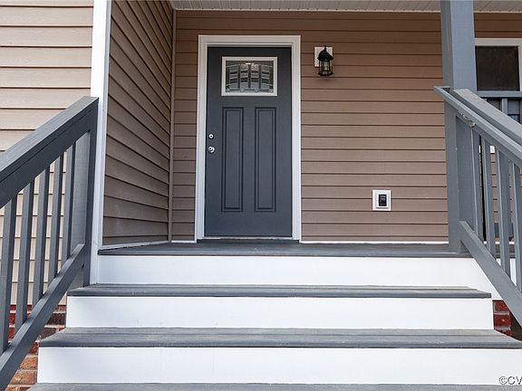 5th image of 717 Taylor St
