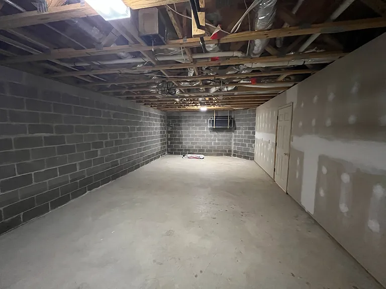 303 Lake Pointe Dr — Photo 33