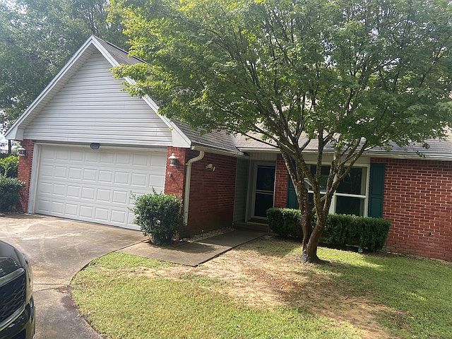 1st image of 4453 Parkwood Sq