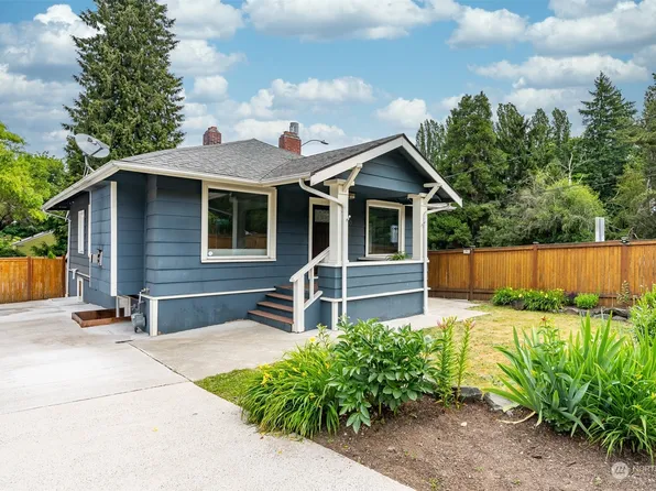 820 N 60th Street, Seattle, WA 98103