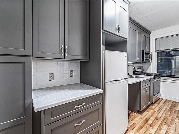 5th image of 6140 Saunders St APT A11