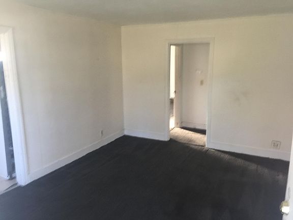 2nd image of 503 Woodvale Ave #2