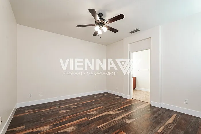 3217 Village Center Dr — Photo 9