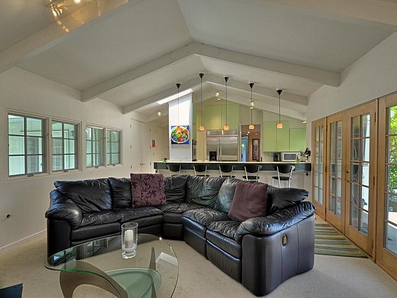 2nd image of 25829 Springhill Dr