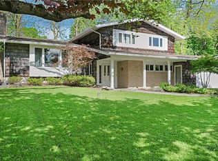 210 Ardsley Dr, Syracuse, NY 13214