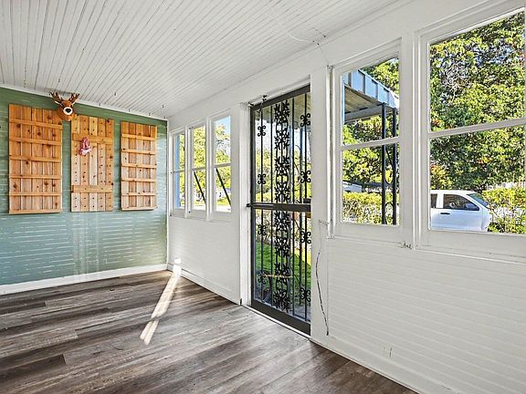 5th image of 423 Fairmount Ave