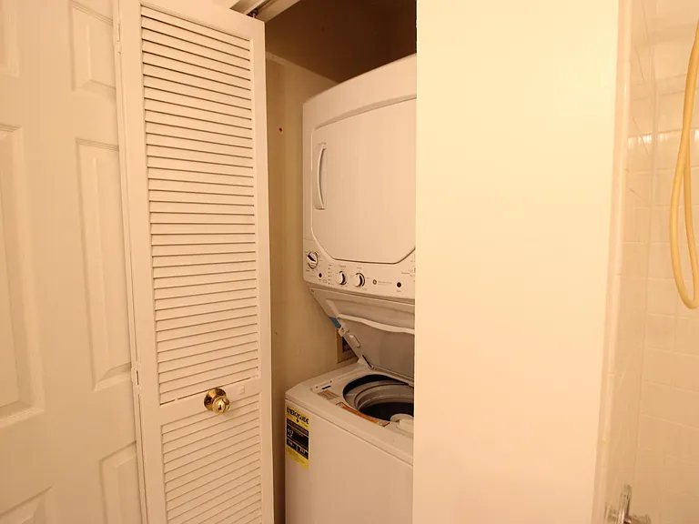 7509 Ashby Ln #N — Photo 11