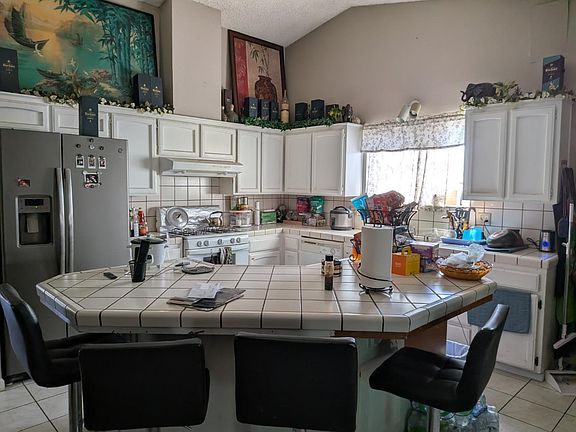 5th image of 263 N Adrian Ave
